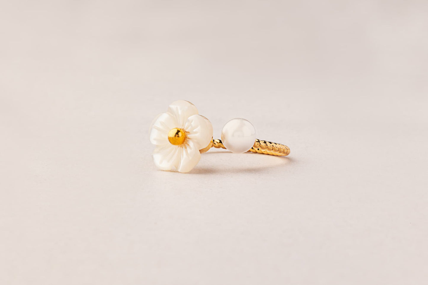 Bloom - Anillo giratorio con flor